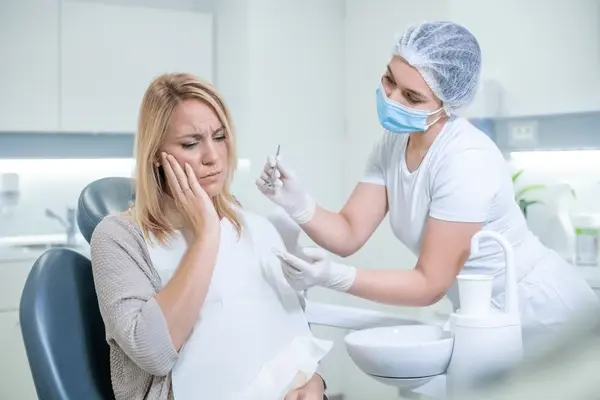 emergency dentistry in little italy, on