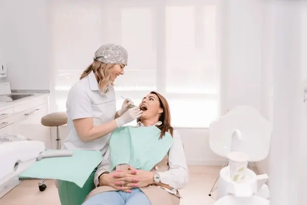 comprehensive dental exam in little italy, on